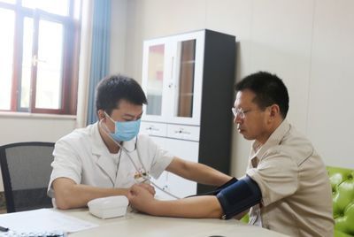 我院开展省级劳模免费健康体检活动，以健康服务致敬劳动者
